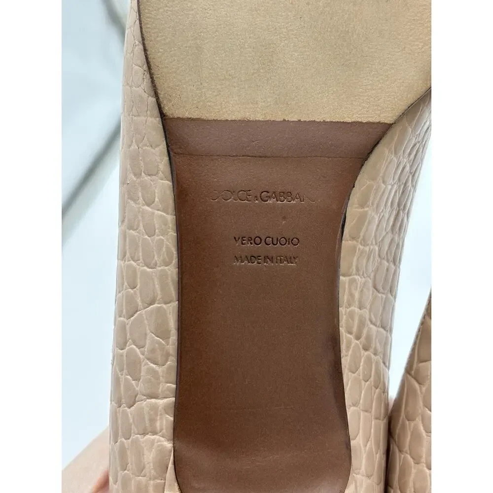 Dolce & Gabbana Bellucci Kitten Heels Beige Nude Embossed Leather Size 38 US 8